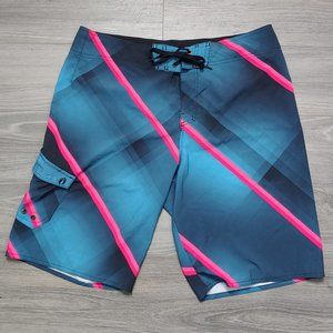 Excellent Used Condition Men's HANG TEN Board Shorts Green Black Plaid Size 36